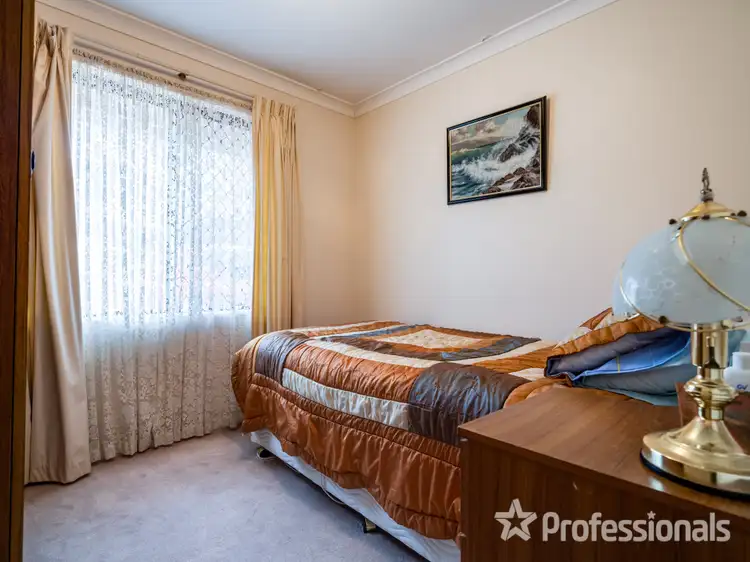 Fifth view of Homely house listing, U4/11 Noranda Place, Noranda WA 6062