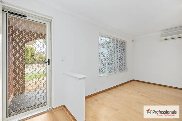 Fourth view of Homely house listing, 4 Shoalhaven Rise, Success WA 6164