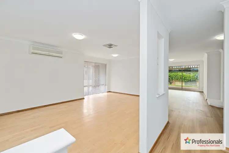 Fifth view of Homely house listing, 4 Shoalhaven Rise, Success WA 6164