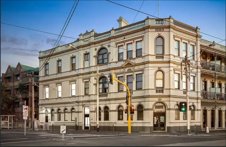 1/166 Holden Street