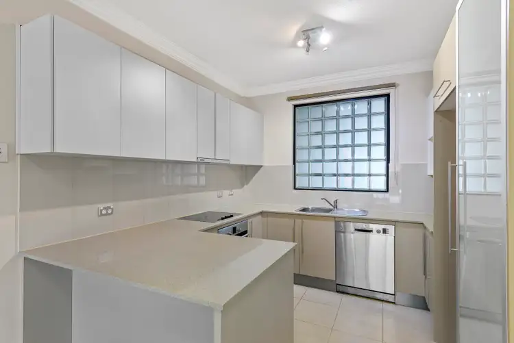 Fourth view of Homely unit listing, 2/33 Station Avenue, Gaythorne QLD 4051
