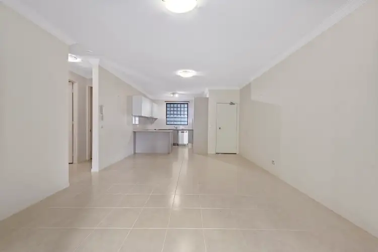 Sixth view of Homely unit listing, 2/33 Station Avenue, Gaythorne QLD 4051