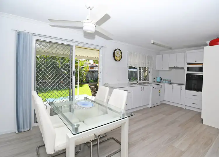 Seventh view of Homely house listing, 32 Michelle Drive, Point Vernon QLD 4655