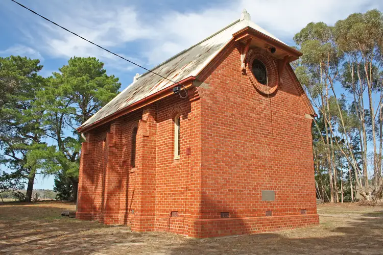 5155 Portland-Casterton Road