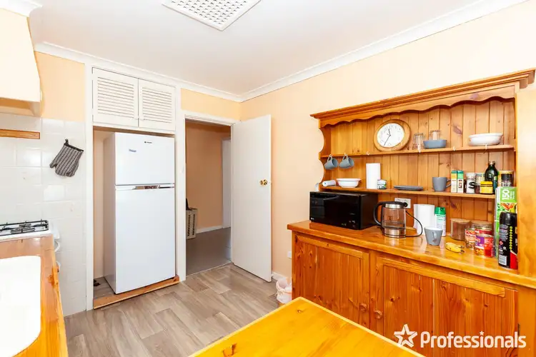 Seventh view of Homely house listing, 5 Edgeroi Way, Armadale WA 6112