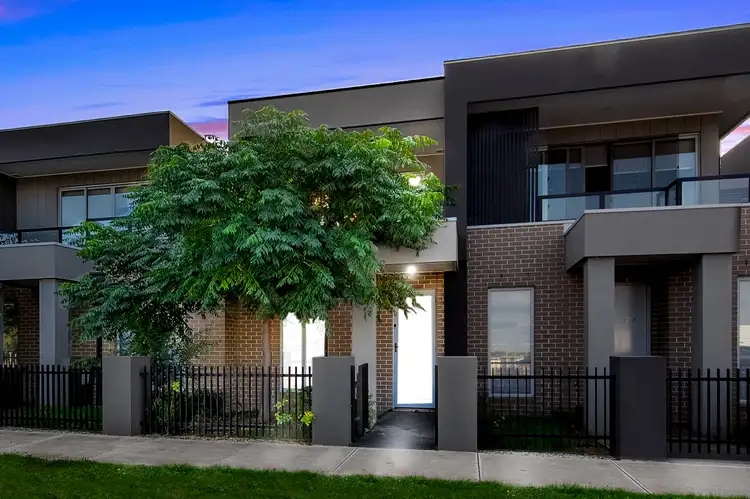 233 Duke Street, Sunshine North VIC 3020