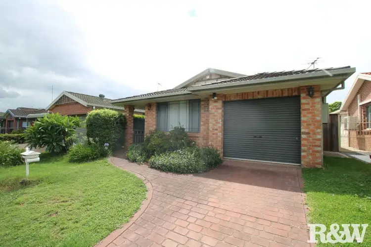 7 Dillon Place, Oakhurst NSW 2761