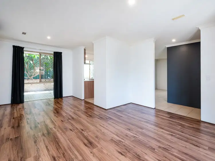 Fourth view of Homely house listing, 3/12 Hope Road, Palmyra WA 6157