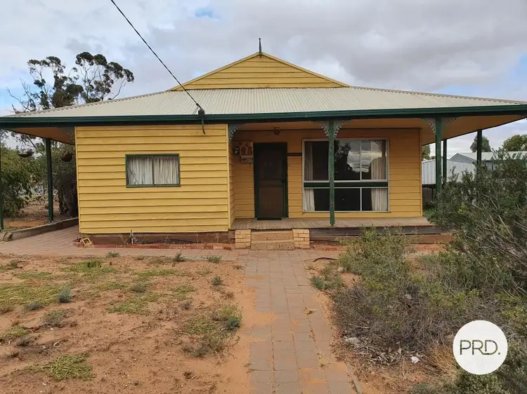 110 Rowe Street, Ouyen VIC 3490