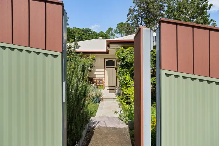 20 Waverley Street, Annerley QLD 4103