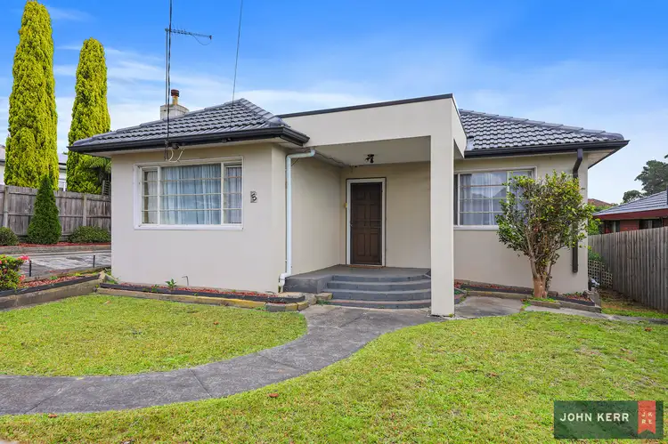 5 Tasman Street, Newborough VIC 3825