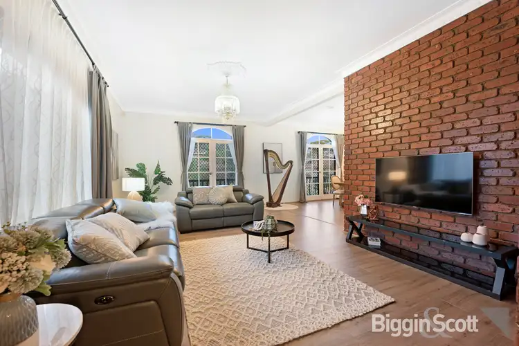 Second view of Homely house listing, 8 Felgate Parade, Vermont South VIC 3133