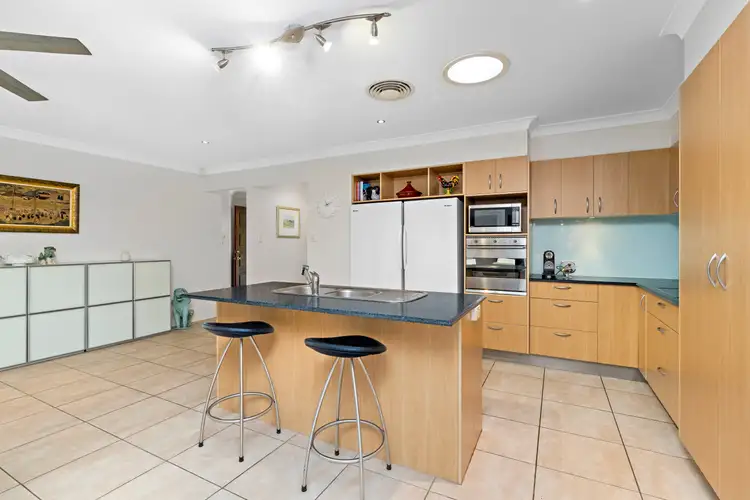 Second view of Homely house listing, 2 Tudar Place, Thornlands QLD 4164