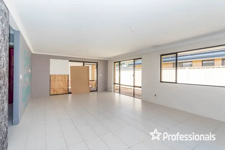 Fifth view of Homely house listing, 8 Amaranthus Road, Seville Grove WA 6112
