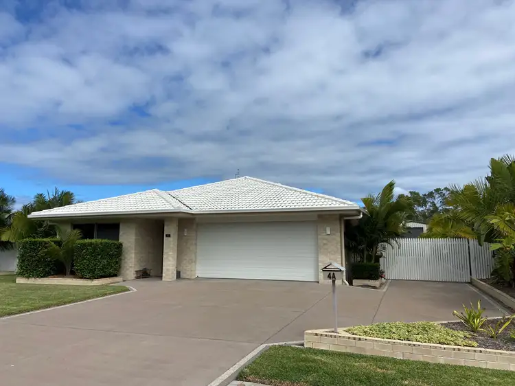 4A Senorita Parade, Urangan QLD 4655