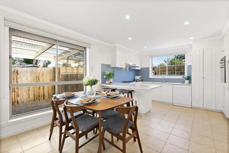 Fifth view of Homely house listing, 2/15 Selbourne Way, Mulgrave VIC 3170