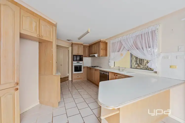 Fourth view of Homely unit listing, 1/37 Thornhill Drive, Keilor Downs VIC 3038