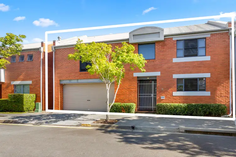3 Lonsdale Place, Varsity Lakes QLD 4227