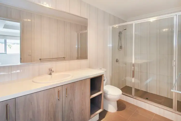 Fifth view of Homely villa listing, 32/33 Spinnaker Boulevard, Geographe WA 6280