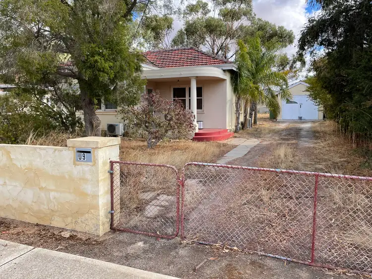 39 Forrest St, Beverley WA 6304