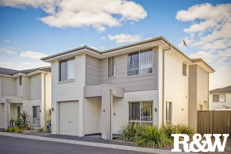 16/30 Australis Drive, Ropes Crossing NSW 2760