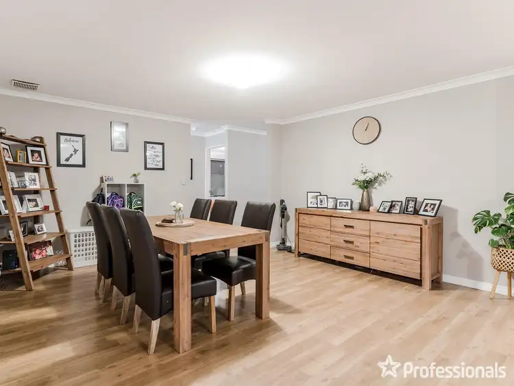 Fourth view of Homely house listing, 105 Arpenteur Drive, Baldivis WA 6171