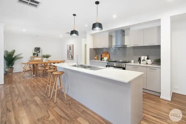 Sixth view of Homely house listing, 31 Limetree Way, Lake Gardens VIC 3355