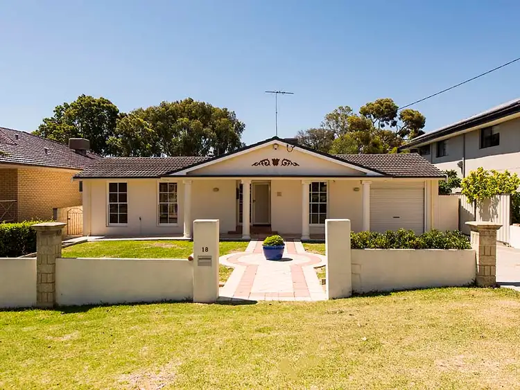 18 Wardle Road, Beaconsfield WA 6162