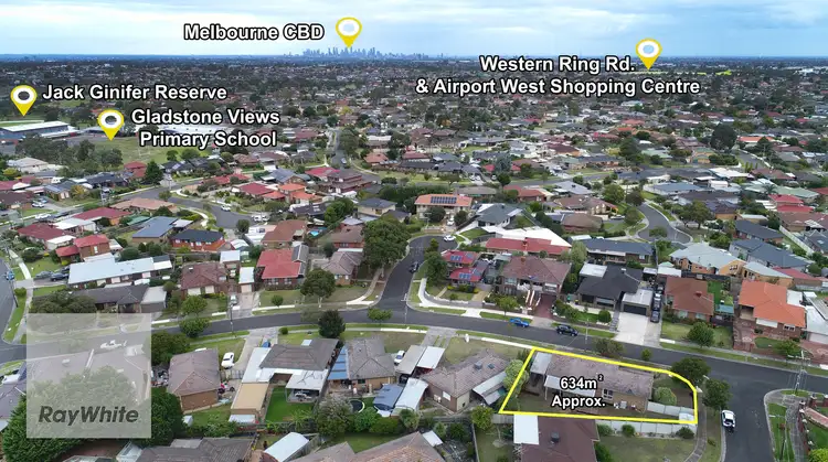 Fifth view of Homely house listing, 2 Wylye Close, Gladstone Park VIC 3043