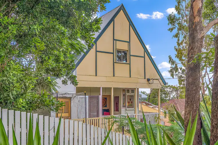 27 Eton Street, Toowong QLD 4066