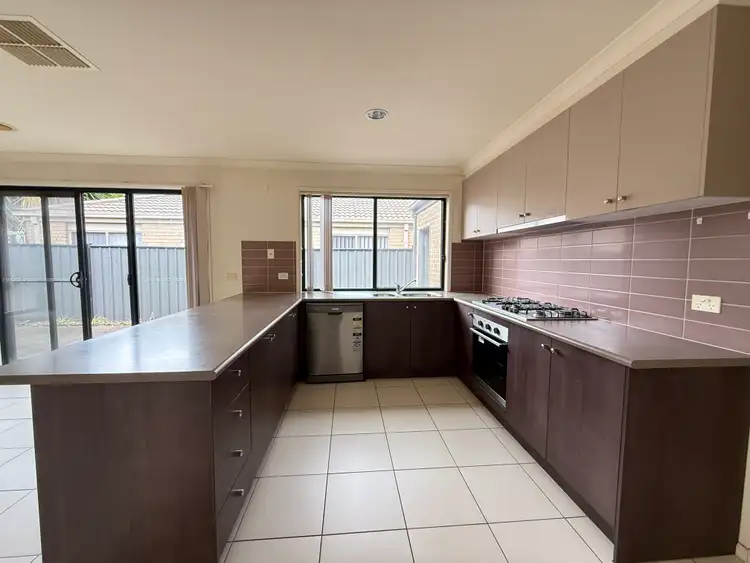 11 Tanner Mews, Point Cook VIC 3030