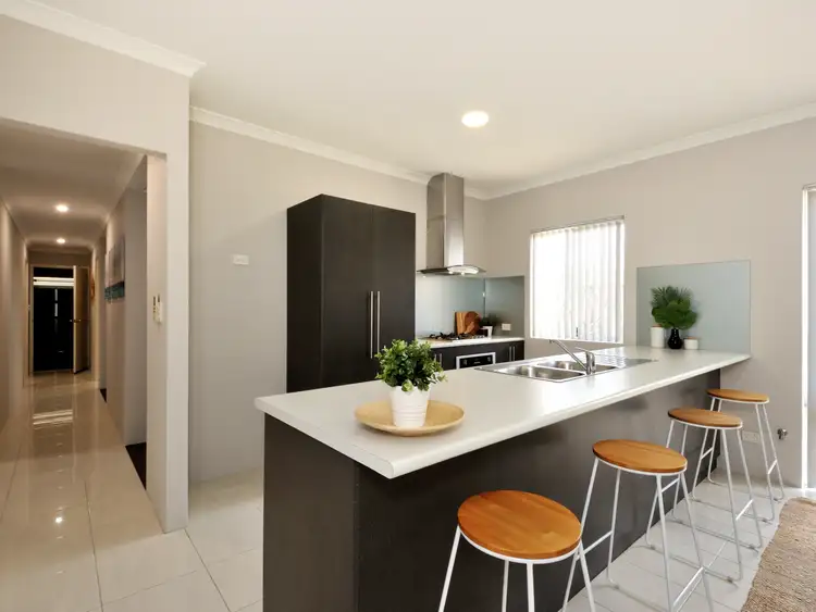 Sixth view of Homely house listing, 7 Cornwall Lane, Baldivis WA 6171