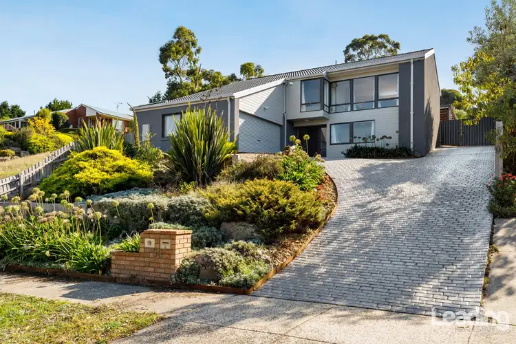 30 Balmoral Circuit, Sunbury VIC 3429