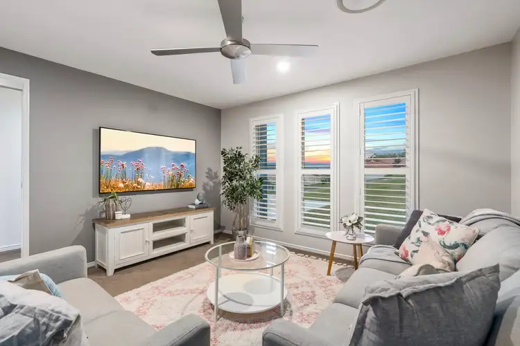 Fourth view of Homely house listing, 5 Cobbler Place, Pacific Pines QLD 4211