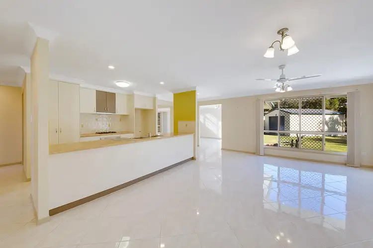 Second view of Homely house listing, 2/3 Hillview Place, New Auckland QLD 4680