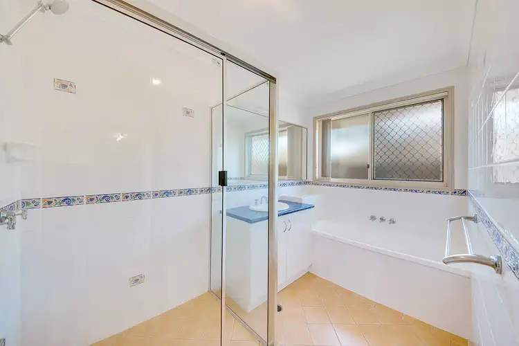 Seventh view of Homely house listing, 2/3 Hillview Place, New Auckland QLD 4680