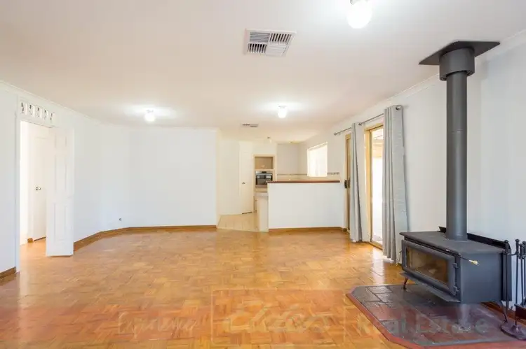 12 Dermer Place, Usher WA 6230