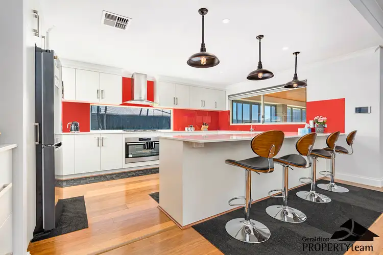 2 Shamrock Street, Wandina WA 6530