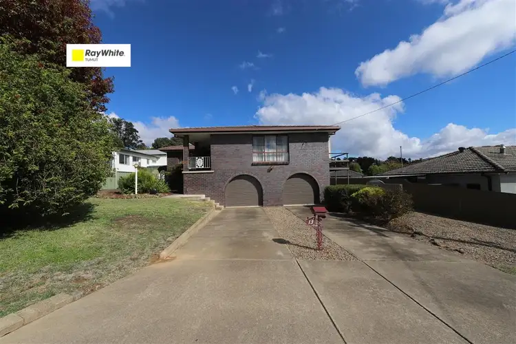 13 Mangaroo Avenue, Tumut NSW 2720