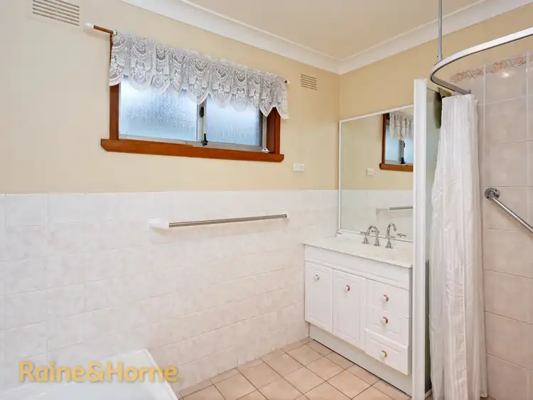Fourth view of Homely house listing, 450 Lake Albert Rd, Lake Albert NSW 2650