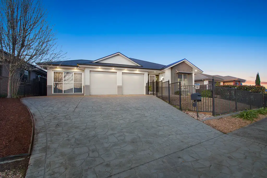 Main view of Homely house listing, 10 Lambert Dr, Goulburn NSW 2580