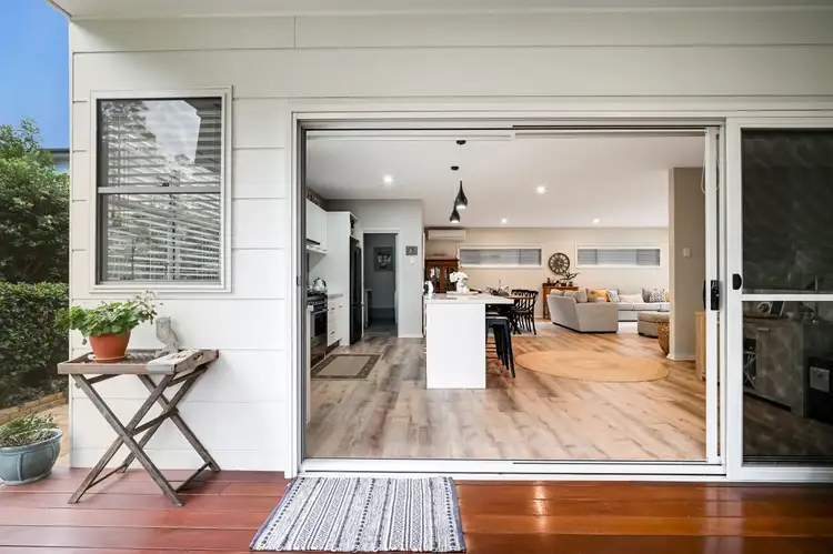 Fifth view of Homely house listing, 18 Lake Point Way, Murrays Beach NSW 2281