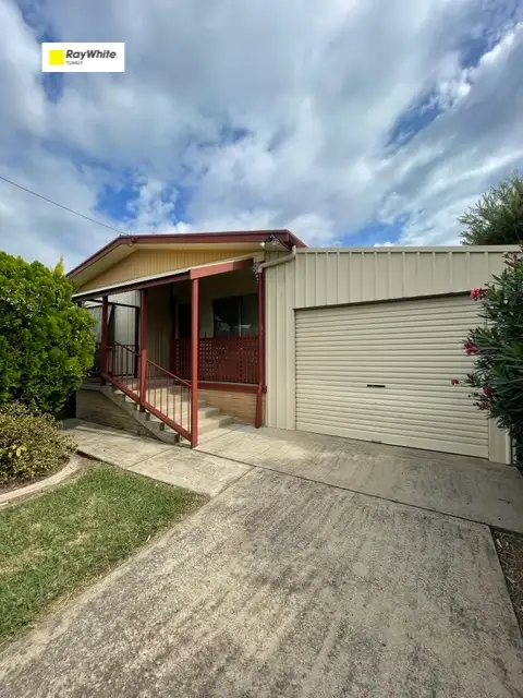 31 Herbert Street, Tumut NSW 2720