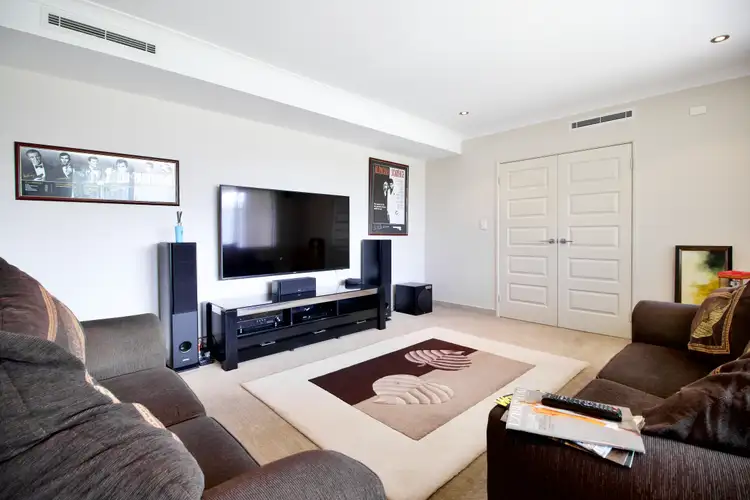 Fifth view of Homely house listing, 4 The Hawthorns, Baldivis WA 6171