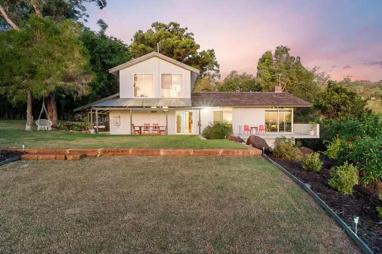 11 Faye Crescent, Gooseberry Hill WA 6076