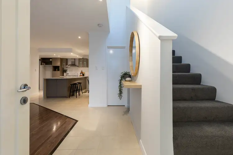 Fifth view of Homely townhouse listing, 4/118 Huntriss Road, Karrinyup WA 6018