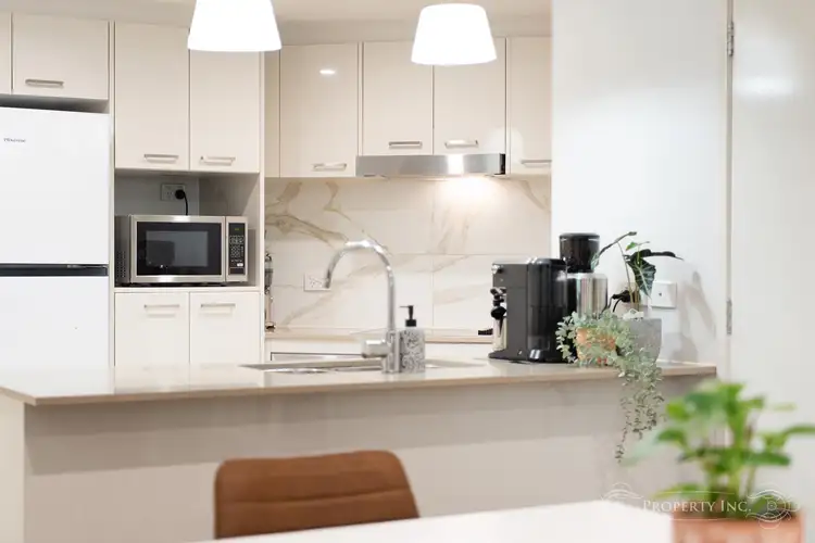 Second view of Homely unit listing, 18/14 Montrose Road, Taringa QLD 4068