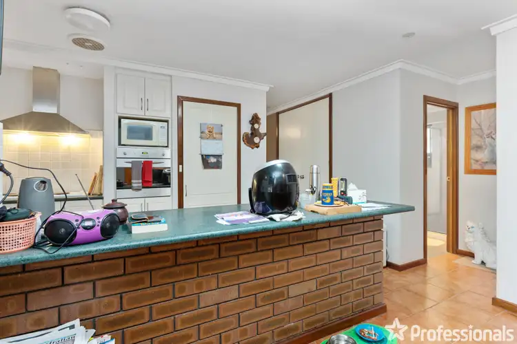 Sixth view of Homely house listing, 6 Knowle Way, Warnbro WA 6169