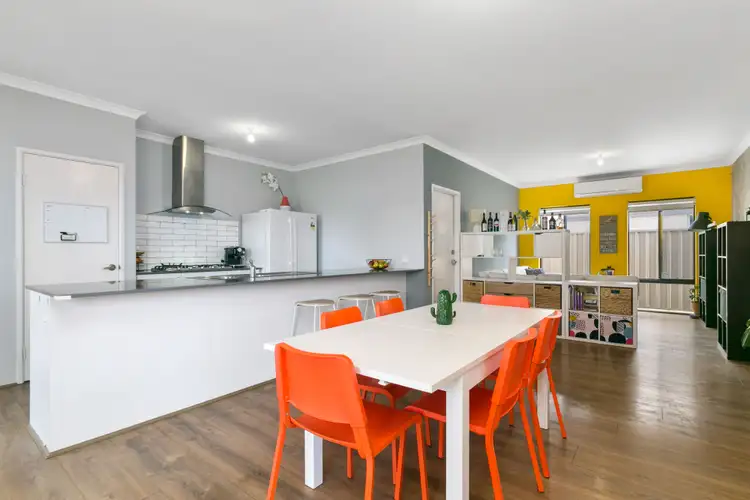 16 Corsica Way, Coogee WA 6166