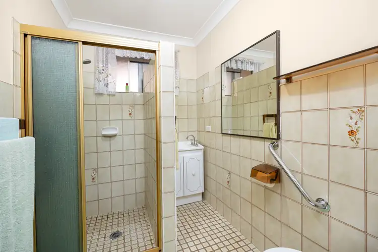 Sixth view of Homely unit listing, 1/169 Baker Street, Temora NSW 2666